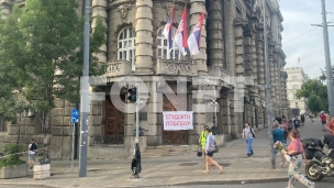 Protest ispred Vlade